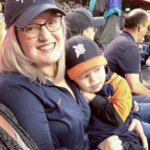 Meet your Posher, Carly